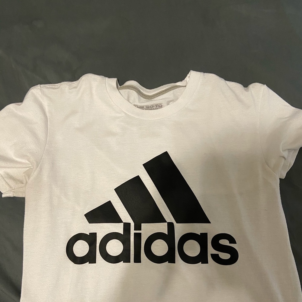 Adidas men’s shirt